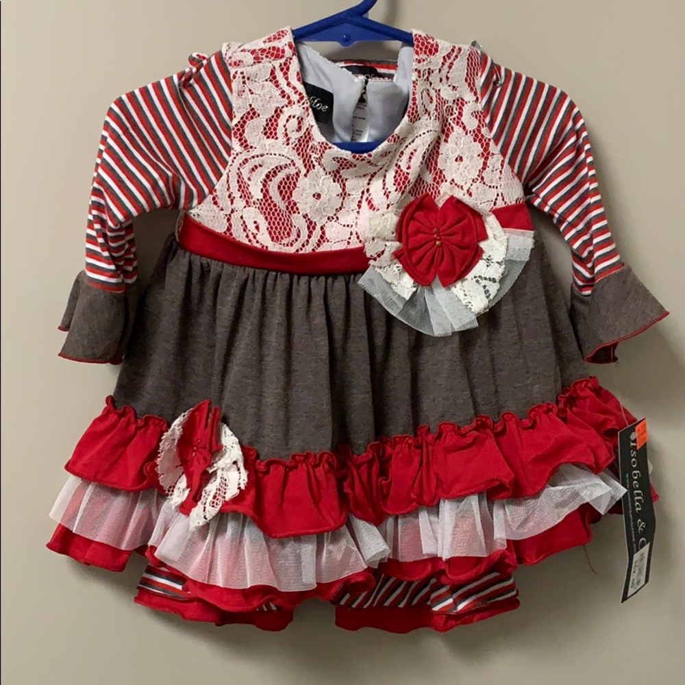 Isobella and chloe 2 piece Christmas outfit